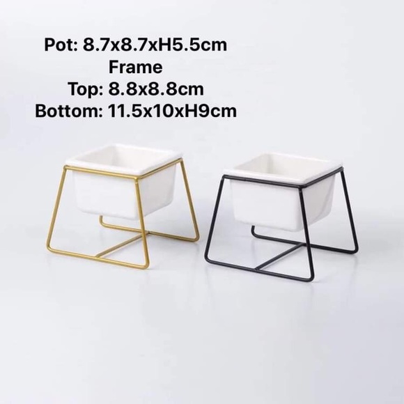 Succulent ceramic pot with metal frame - Picture 1 of 1